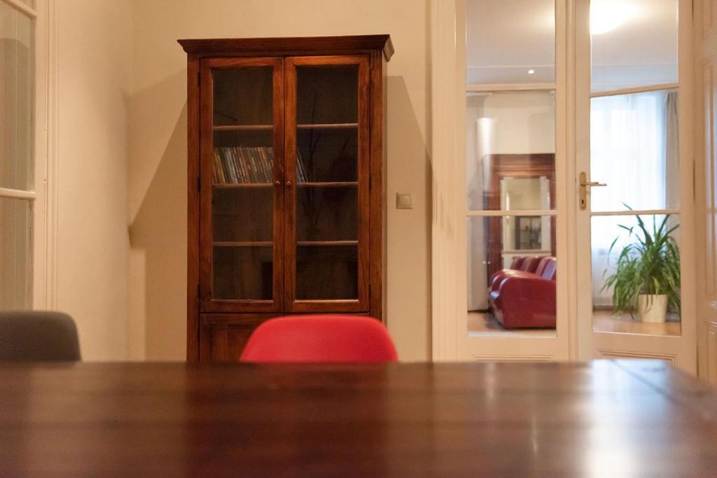 Velky Apartman Bratislava Bagian luar foto